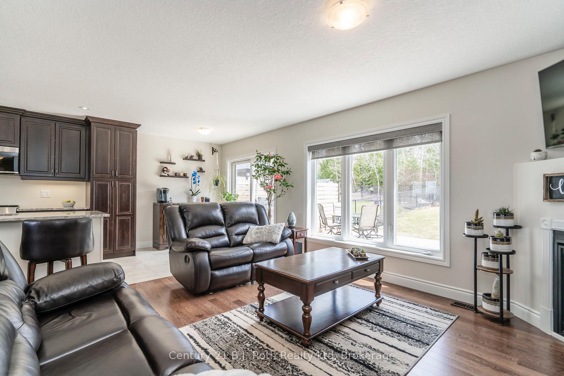 Photo 16 of 21 Ralph Dalton Boulevard, Tay, Victoria Harbour — HOMEH