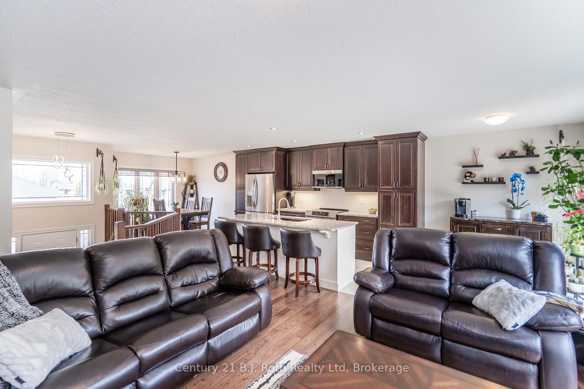 Photo 17 of 21 Ralph Dalton Boulevard, Tay, Victoria Harbour — HOMEH
