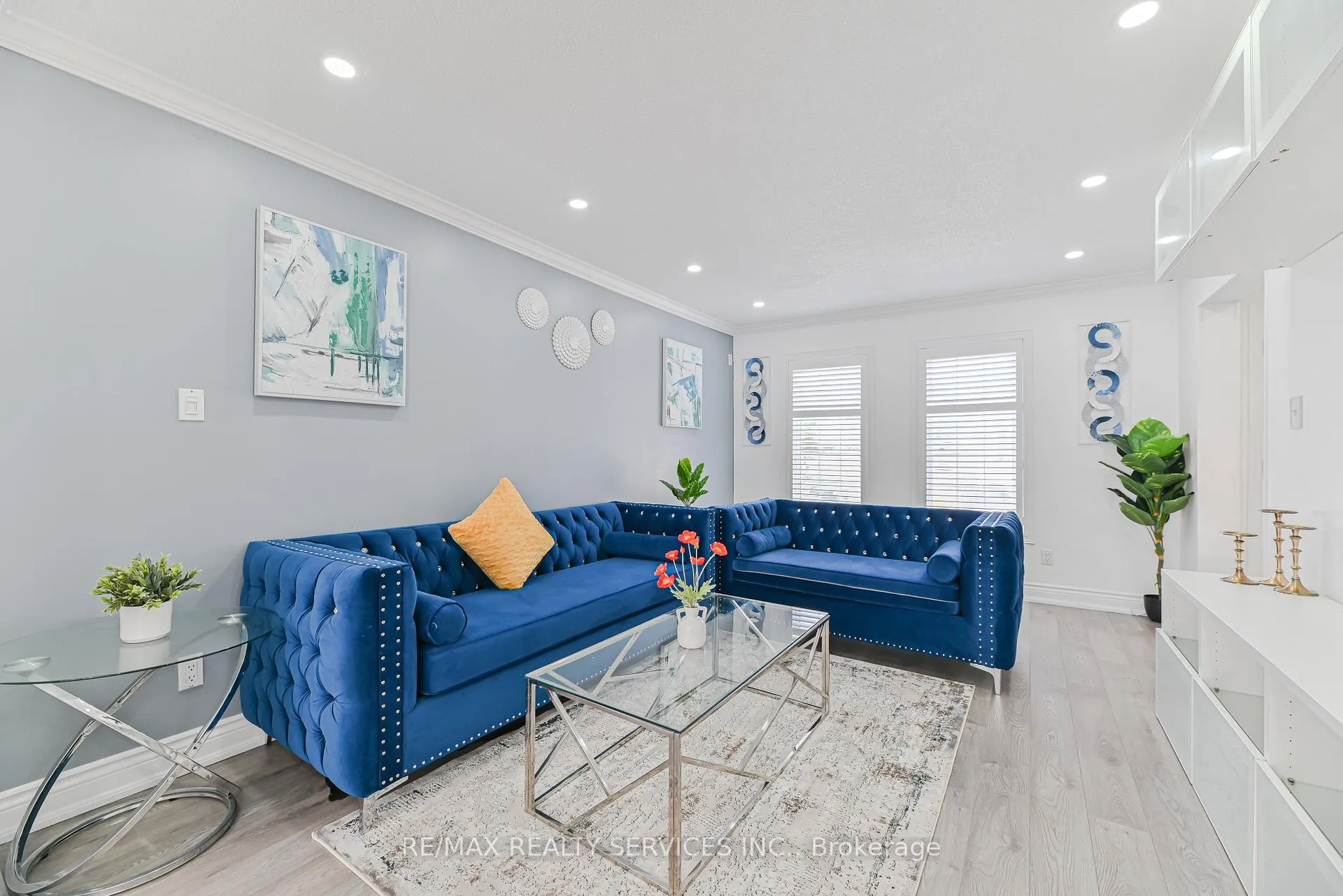 Photo 10 of 29 Leneck Avenue, Brampton, Northwood Park — HOMEH