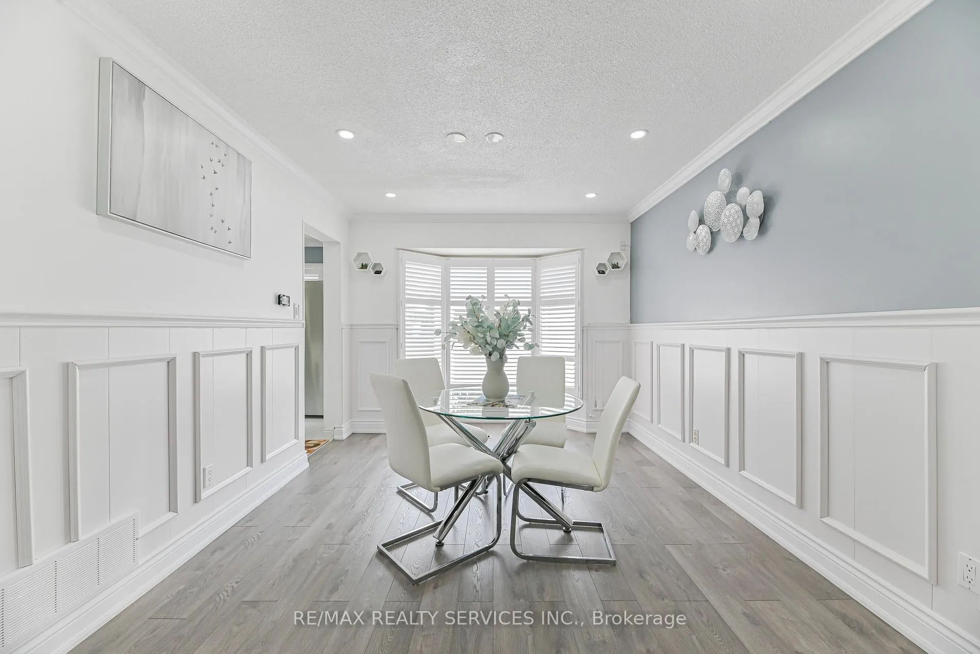 Photo 12 of 29 Leneck Avenue, Brampton, Northwood Park — HOMEH