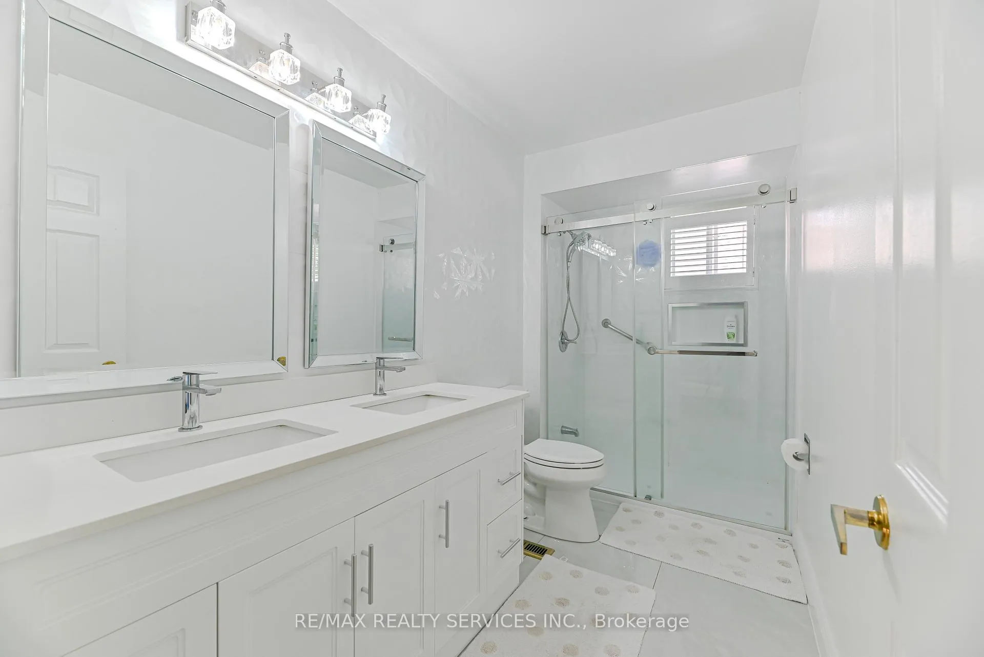 Photo 32 of 29 Leneck Avenue, Brampton, Northwood Park — HOMEH