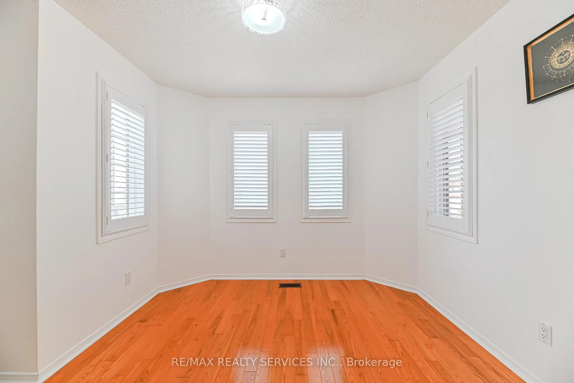 Photo 33 of 29 Leneck Avenue, Brampton, Northwood Park — HOMEH