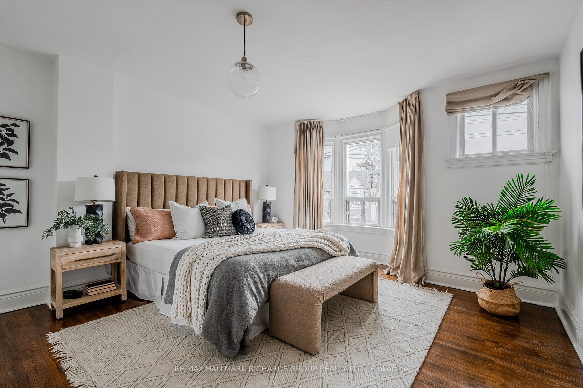 Photo 12 of 575 Lansdowne Avenue, Toronto, Dufferin Grove — HOMEH