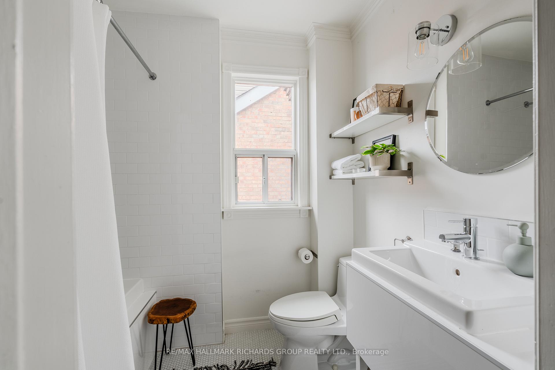 Photo 17 of 575 Lansdowne Avenue, Toronto, Dufferin Grove — HOMEH