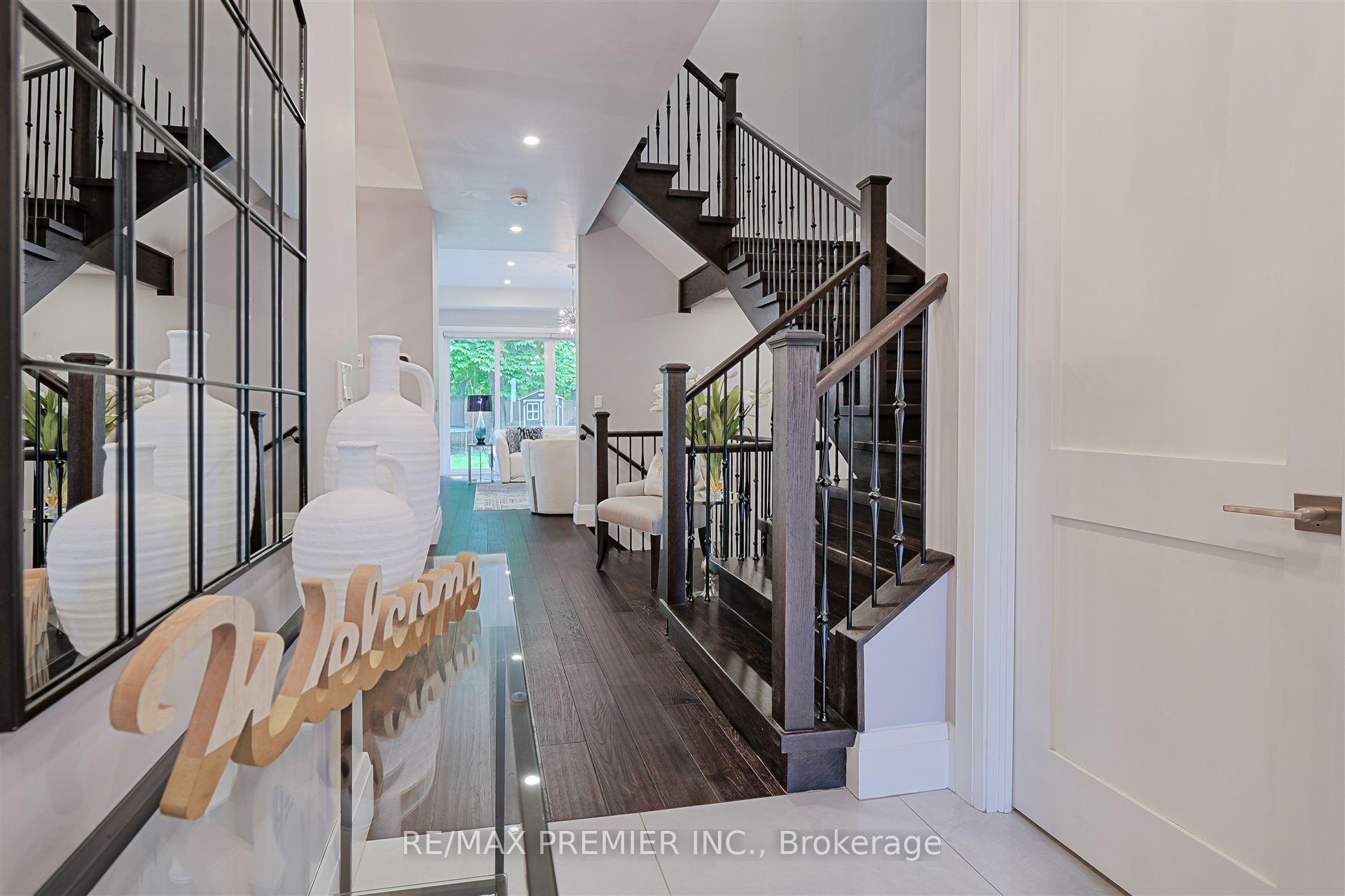 Photo 4 of 16 Leith Place, Toronto, Lawrence Park North — HOMEH