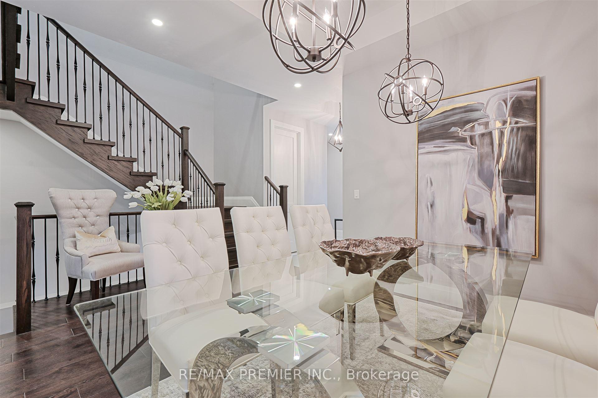 Photo 5 of 16 Leith Place, Toronto, Lawrence Park North — HOMEH