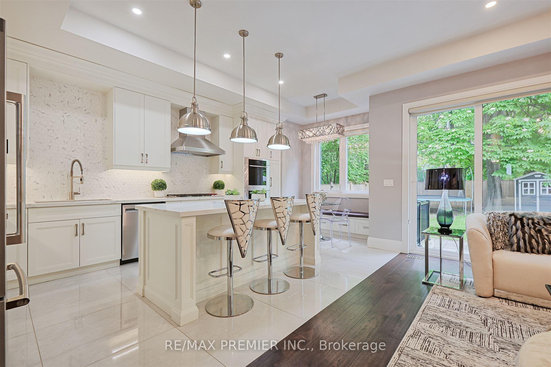 Photo 9 of 16 Leith Place, Toronto, Lawrence Park North — HOMEH
