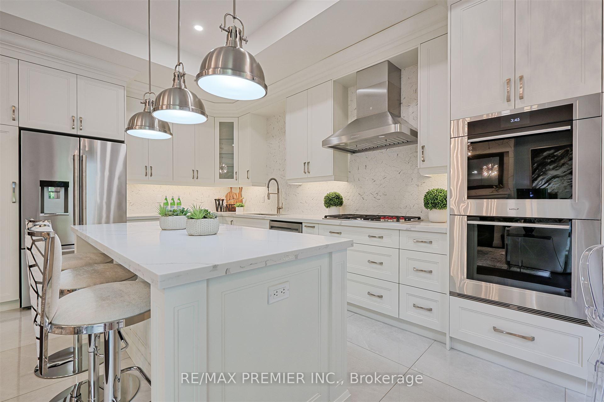 Photo 11 of 16 Leith Place, Toronto, Lawrence Park North — HOMEH