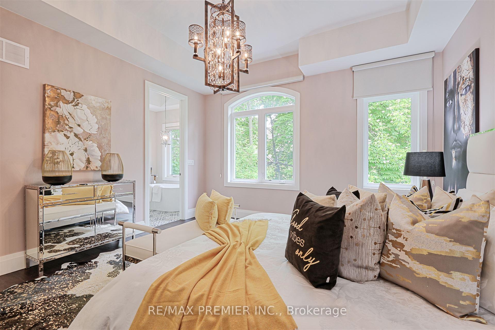 Photo 18 of 16 Leith Place, Toronto, Lawrence Park North — HOMEH