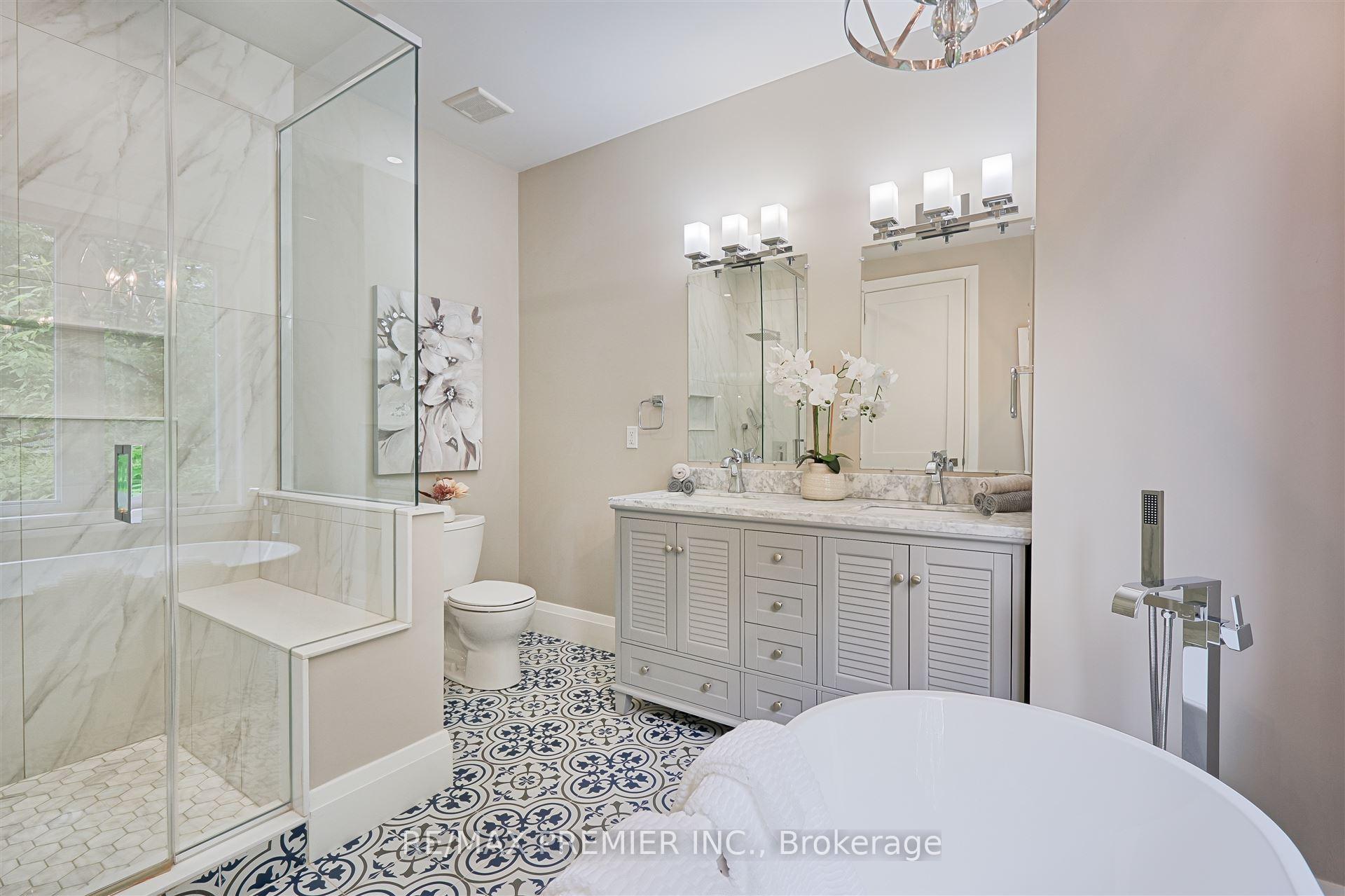 Photo 23 of 16 Leith Place, Toronto, Lawrence Park North — HOMEH