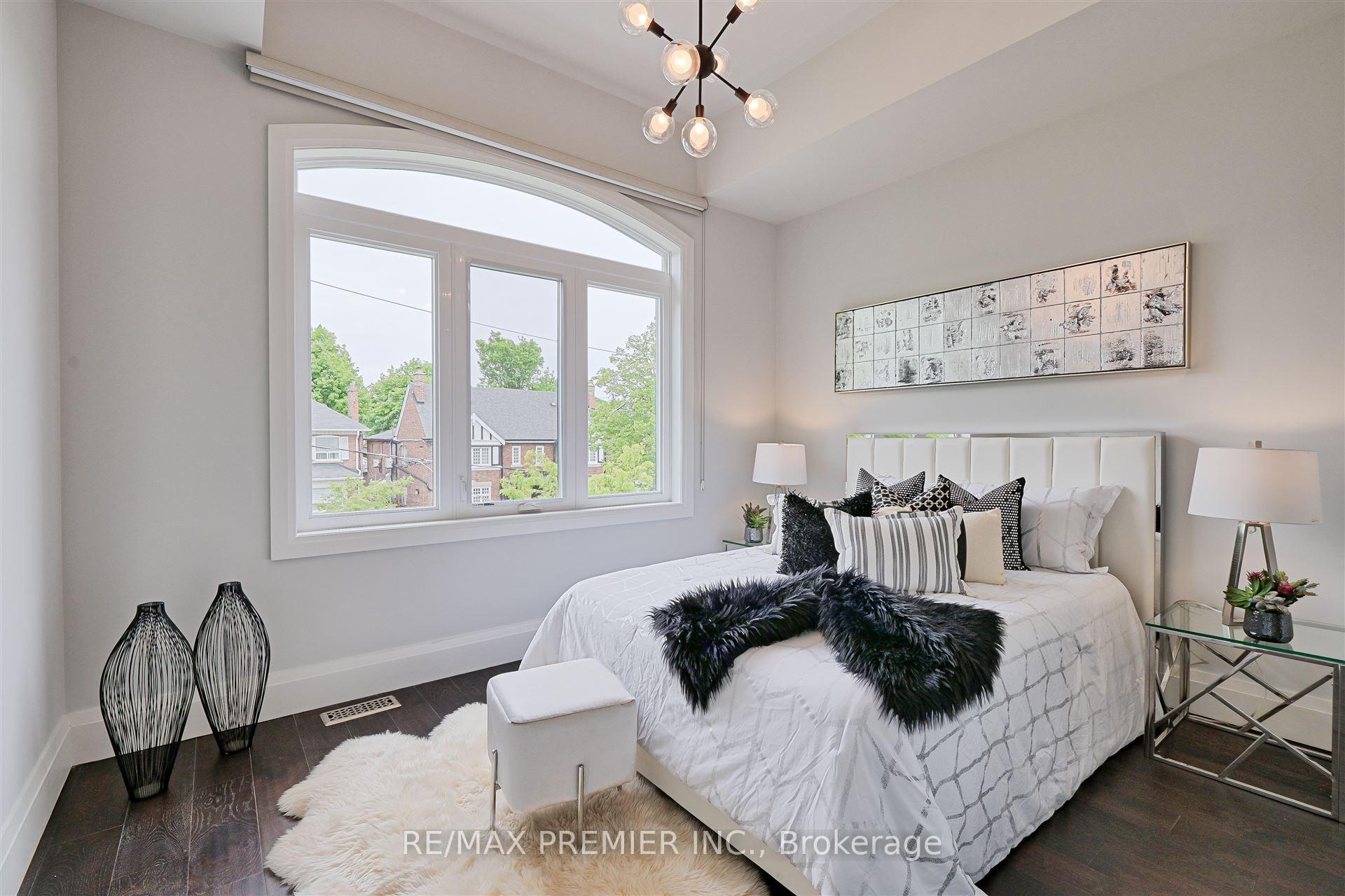 Photo 26 of 16 Leith Place, Toronto, Lawrence Park North — HOMEH