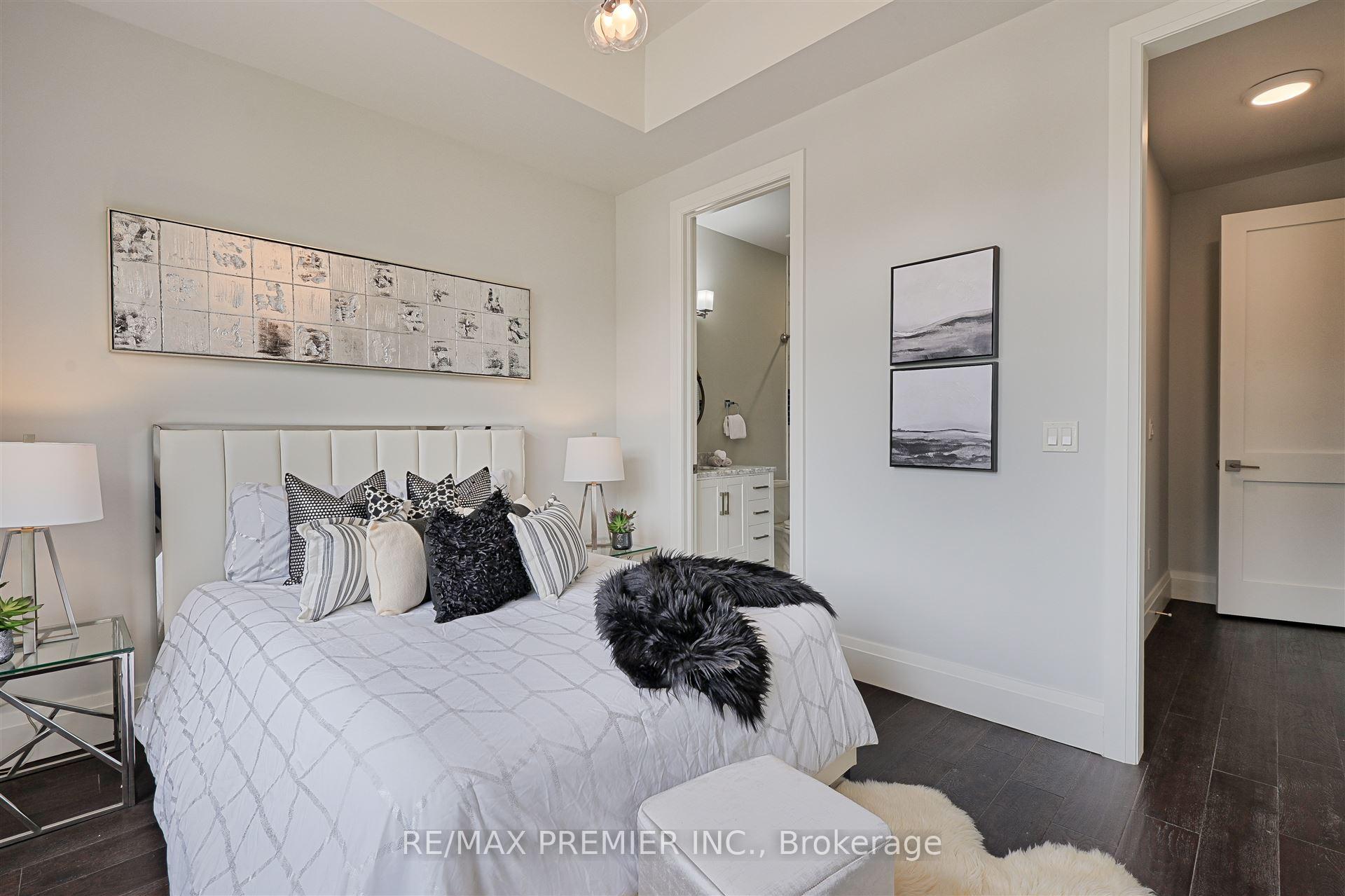 Photo 27 of 16 Leith Place, Toronto, Lawrence Park North — HOMEH