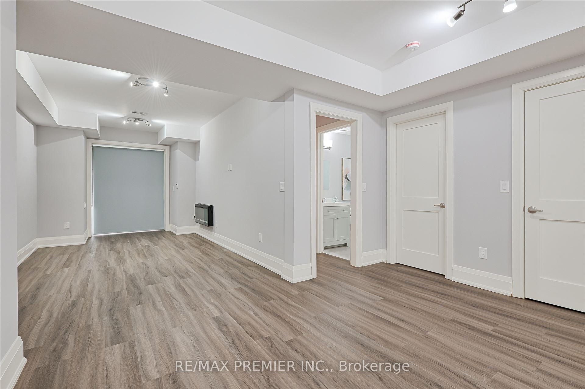 Photo 31 of 16 Leith Place, Toronto, Lawrence Park North — HOMEH