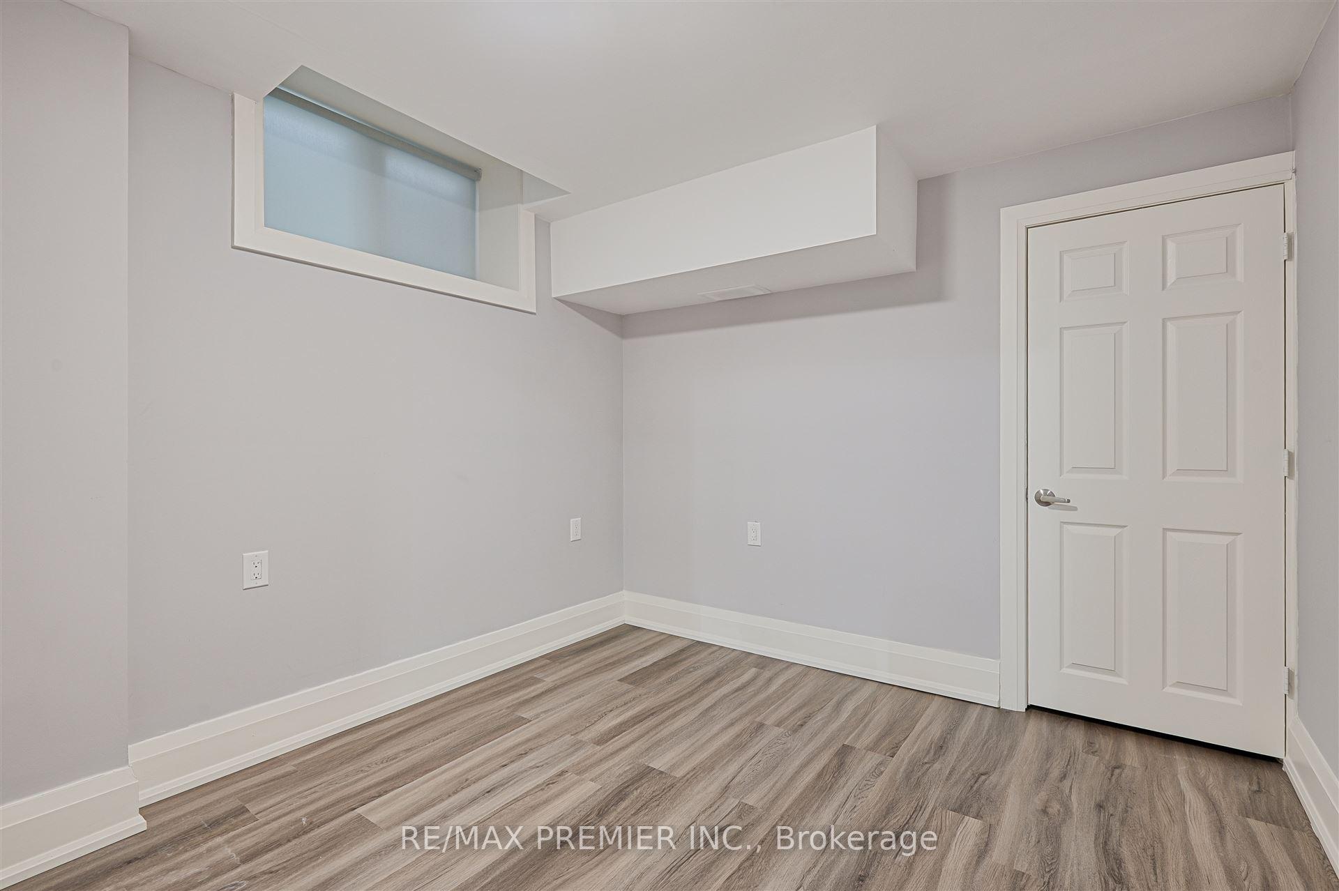 Photo 35 of 16 Leith Place, Toronto, Lawrence Park North — HOMEH