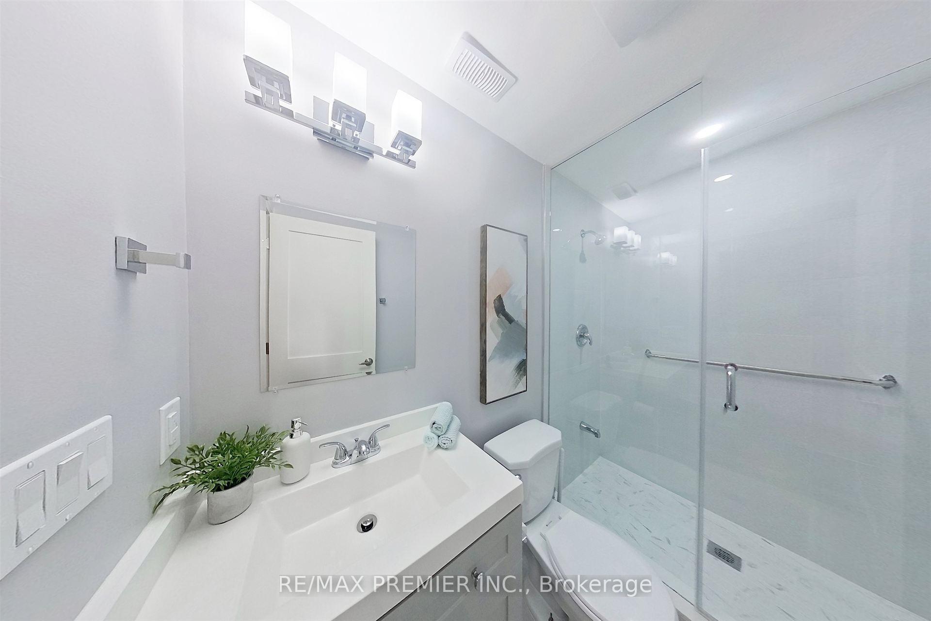 Photo 36 of 16 Leith Place, Toronto, Lawrence Park North — HOMEH