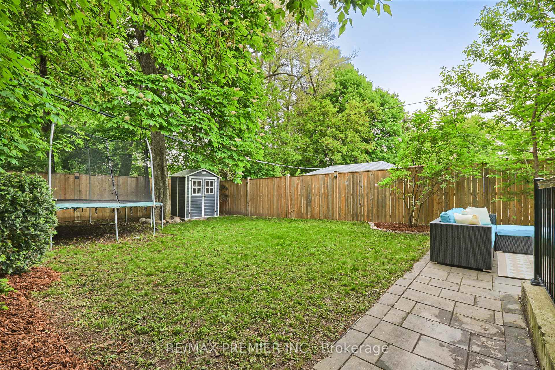 Photo 40 of 16 Leith Place, Toronto, Lawrence Park North — HOMEH