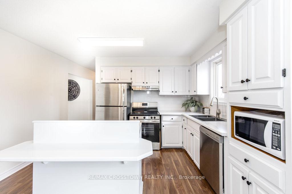 Photo 12 of 493 7th Avenue, Tay, Port McNicoll — HOMEH