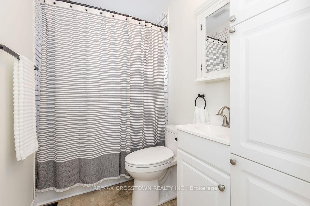 Photo 23 of 493 7th Avenue, Tay, Port McNicoll — HOMEH
