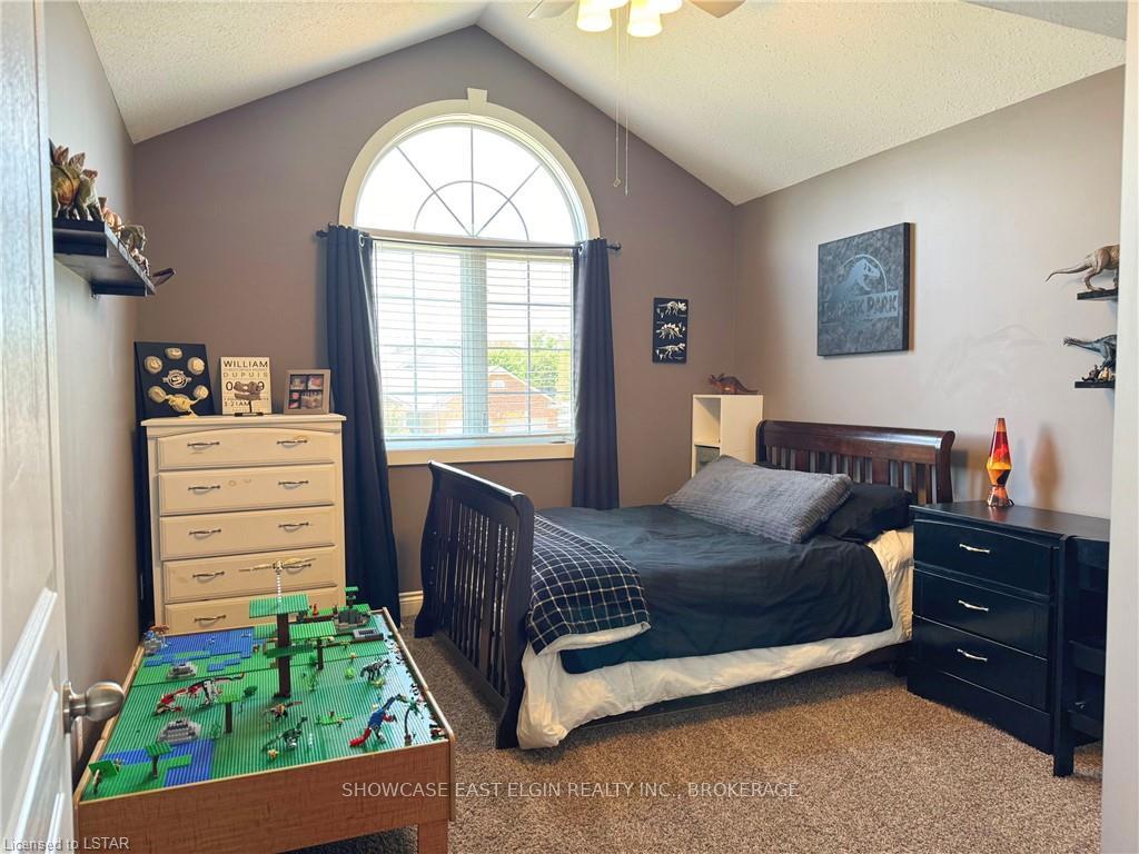 Photo 18 of 6 Woodvale Drive, Thames Centre, Dorchester — HOMEH