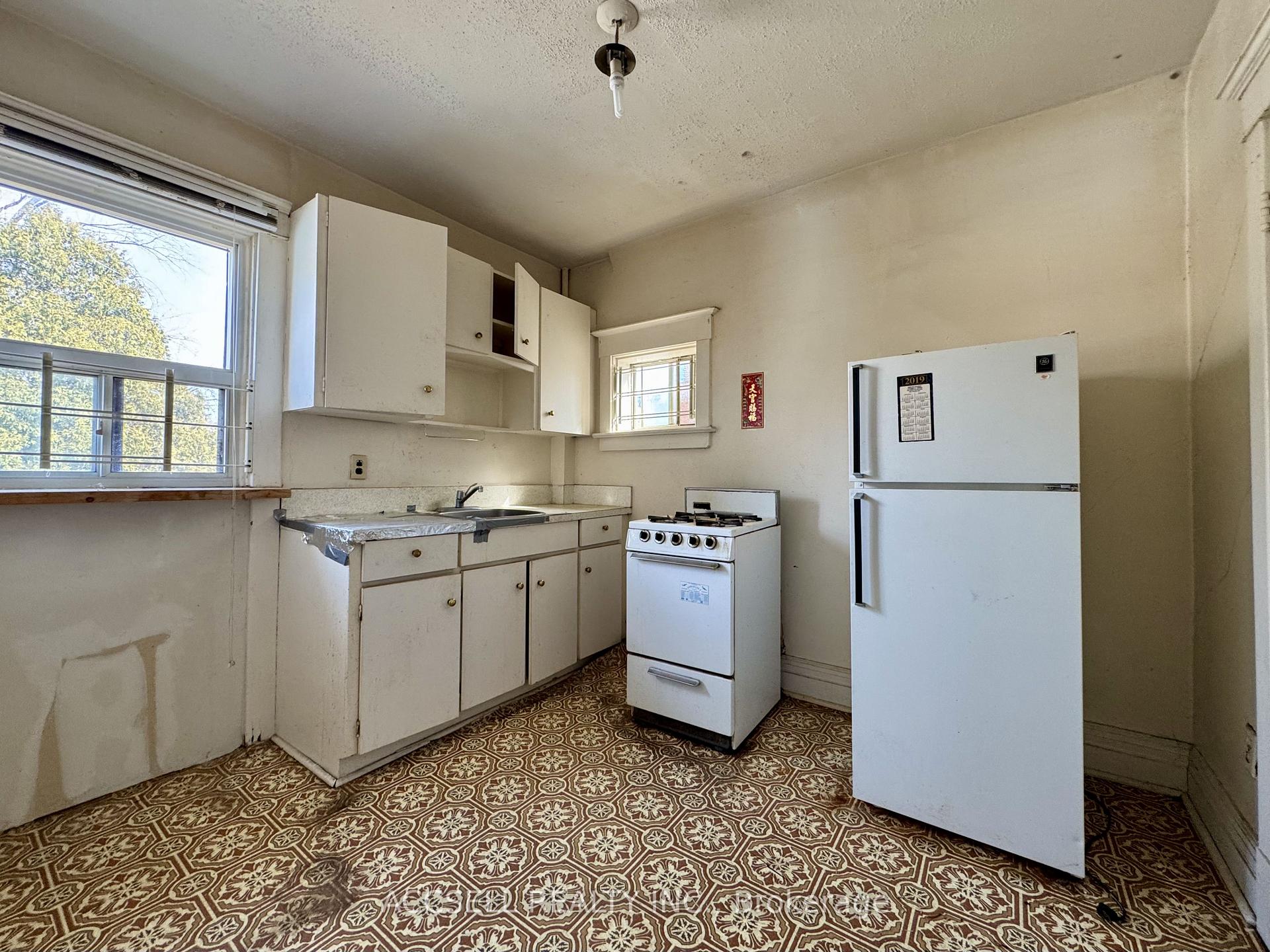 Photo 8 of 277 Jones Avenue, Toronto, South Riverdale — HOMEH