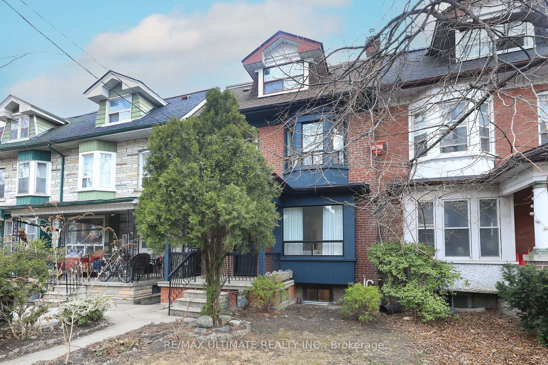 Photo 1 of 161 Concord Avenue, Toronto, Palmerston-Little Italy — HOMEH
