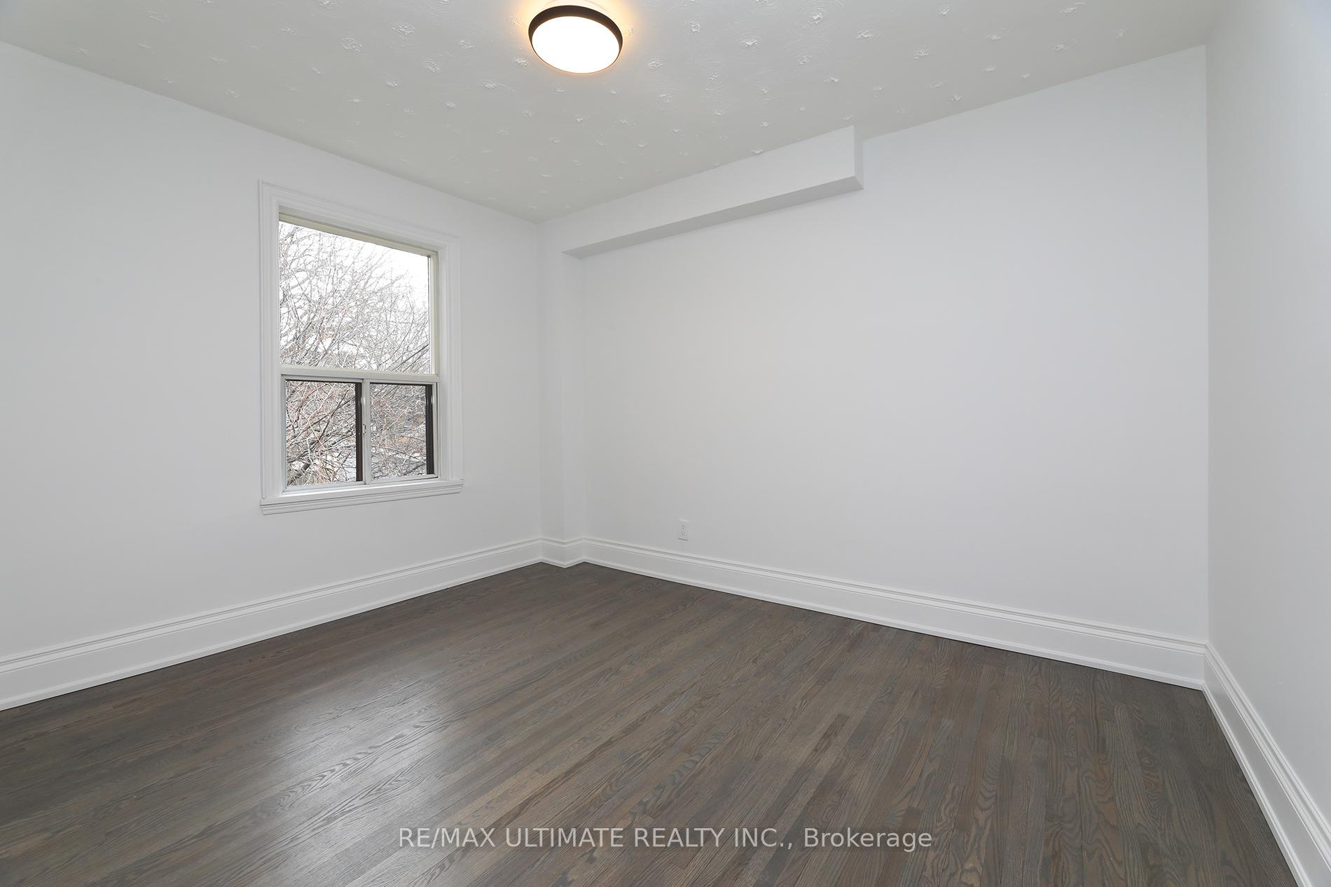 Photo 15 of 161 Concord Avenue, Toronto, Palmerston-Little Italy — HOMEH