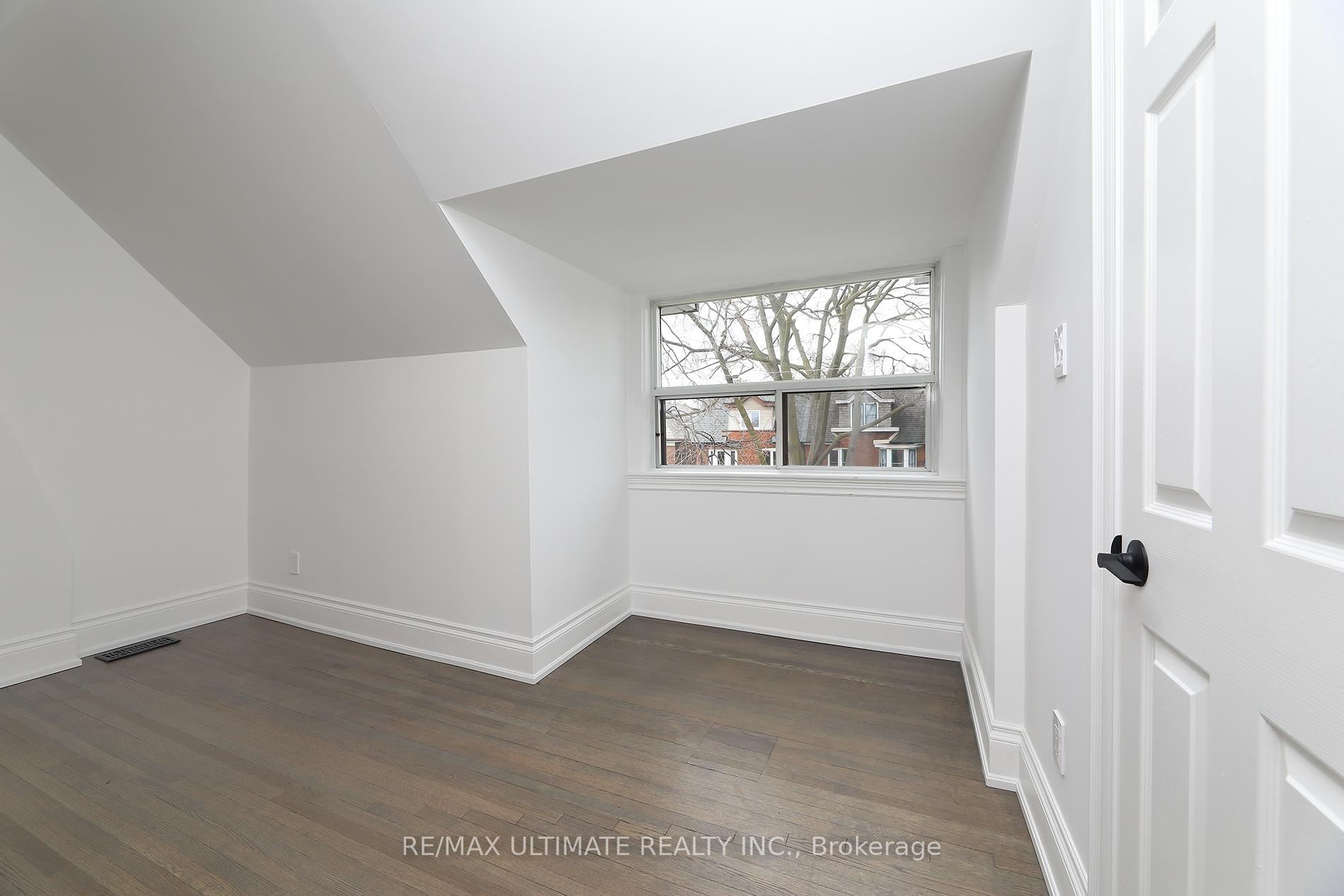 Photo 19 of 161 Concord Avenue, Toronto, Palmerston-Little Italy — HOMEH
