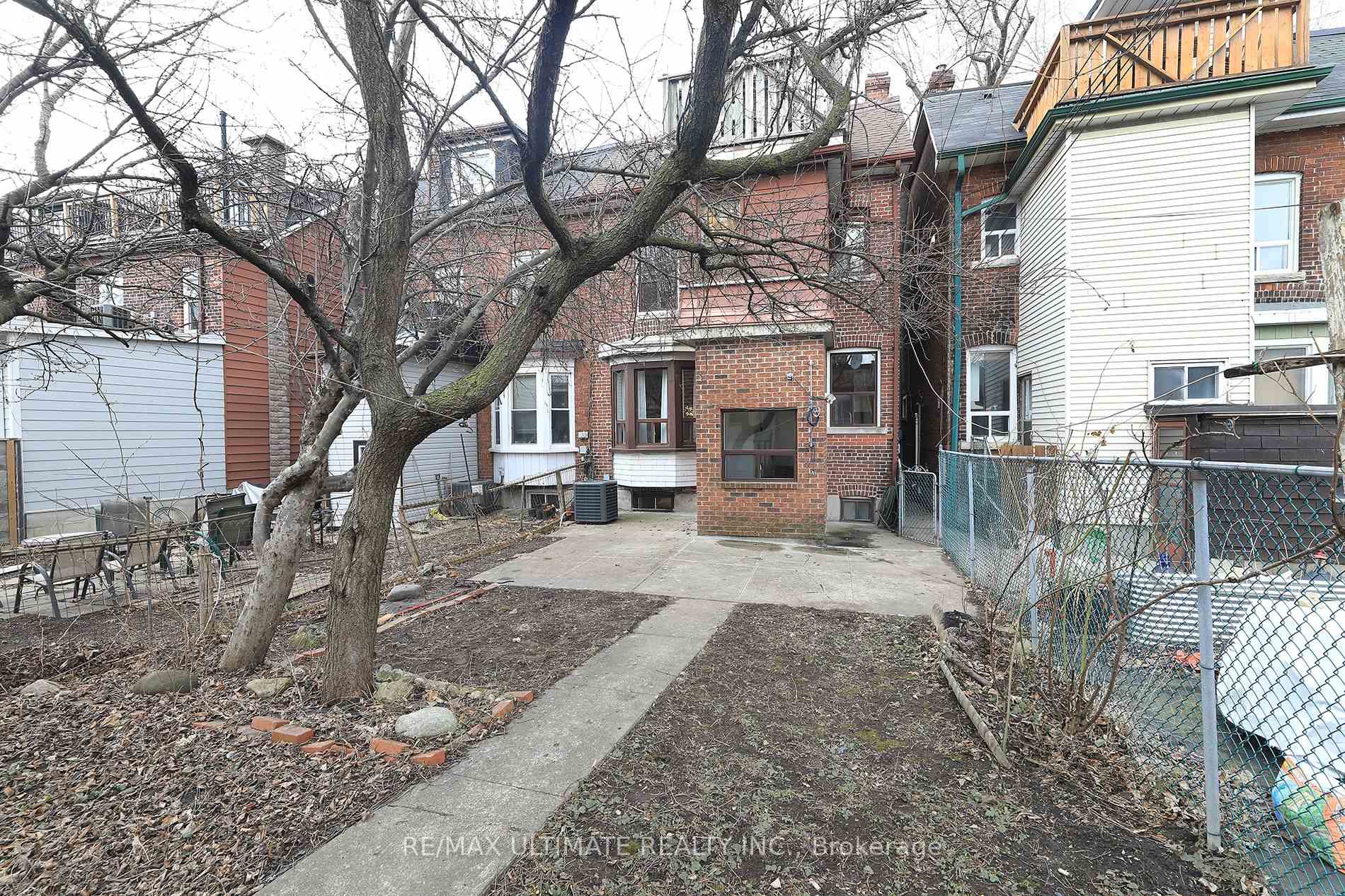 Photo 30 of 161 Concord Avenue, Toronto, Palmerston-Little Italy — HOMEH