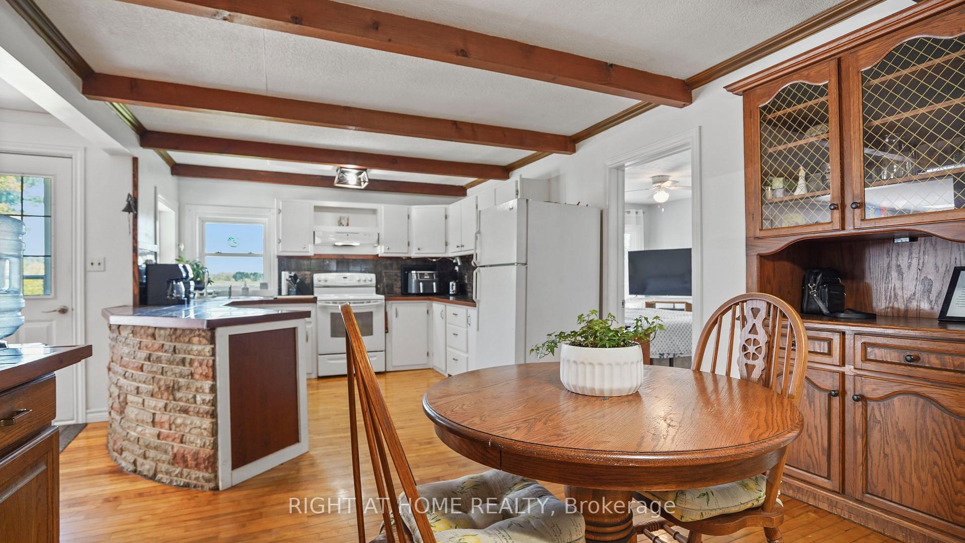 Photo 15 of 1407 Kottmeier Road, Thorold, Hurricane/Merrittville — HOMEH