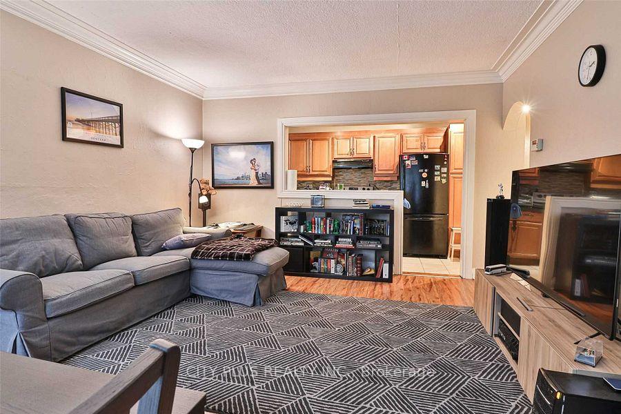 Front of Unit Main Floor, 1184 Avenue