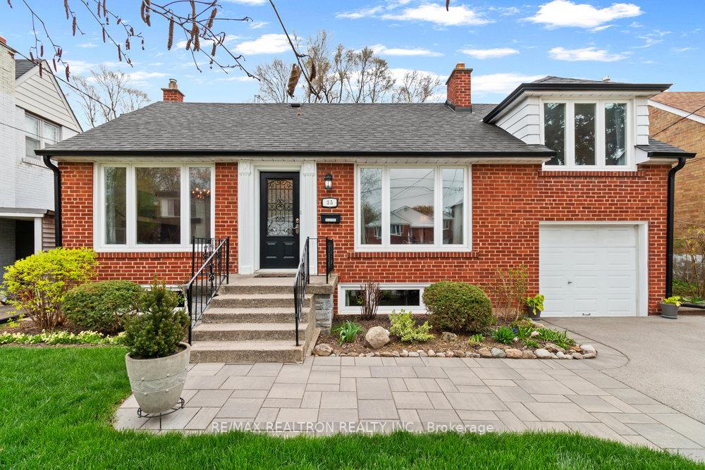 Photo 1 of 35 Kirkland Boulevard, Toronto, Englemount-Lawrence — HOMEH