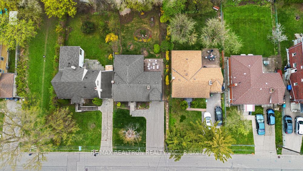 Photo 36 of 35 Kirkland Boulevard, Toronto, Englemount-Lawrence — HOMEH