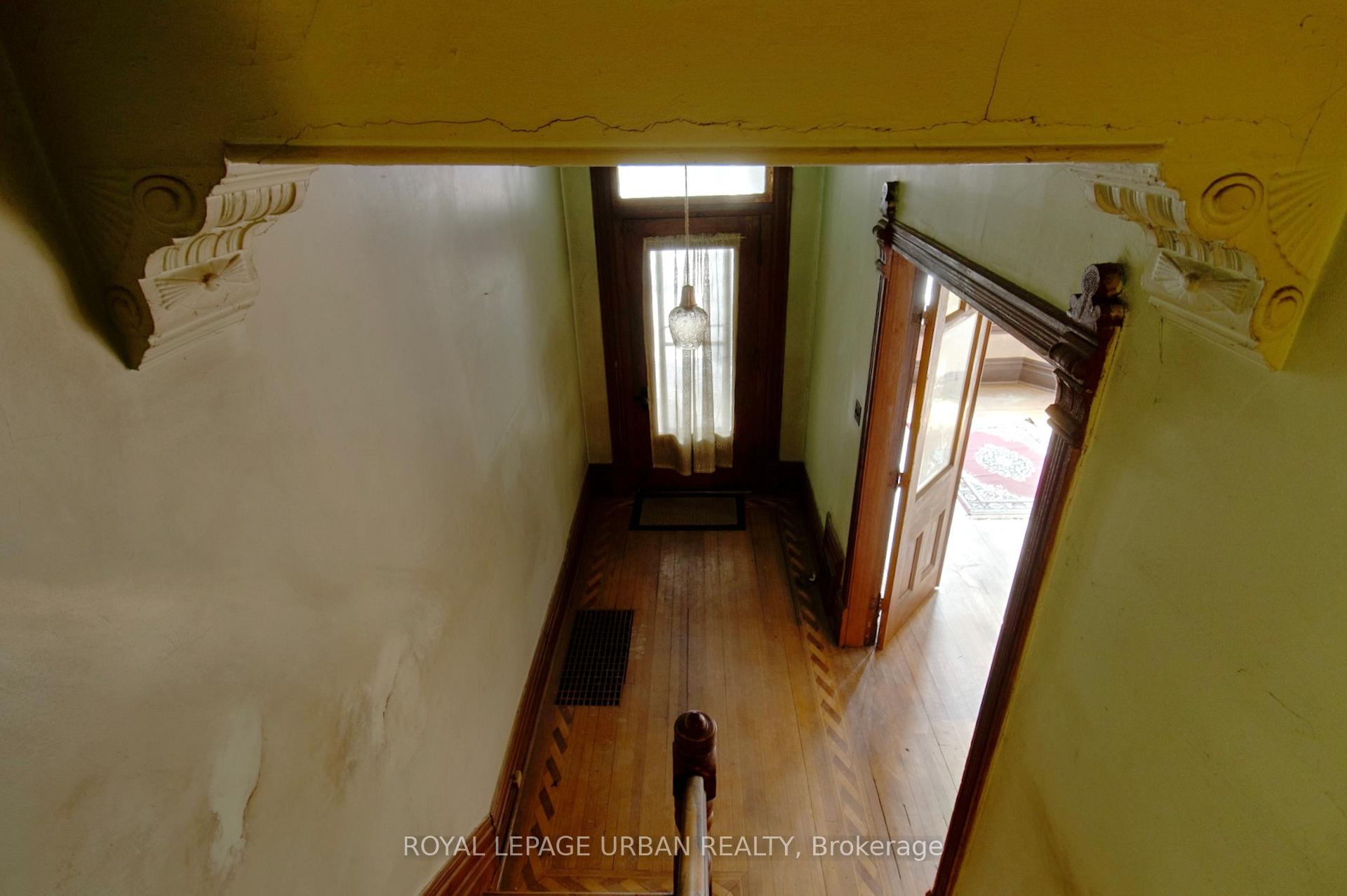 Photo 5 of 95 Crawford Street, Toronto, Niagara — HOMEH