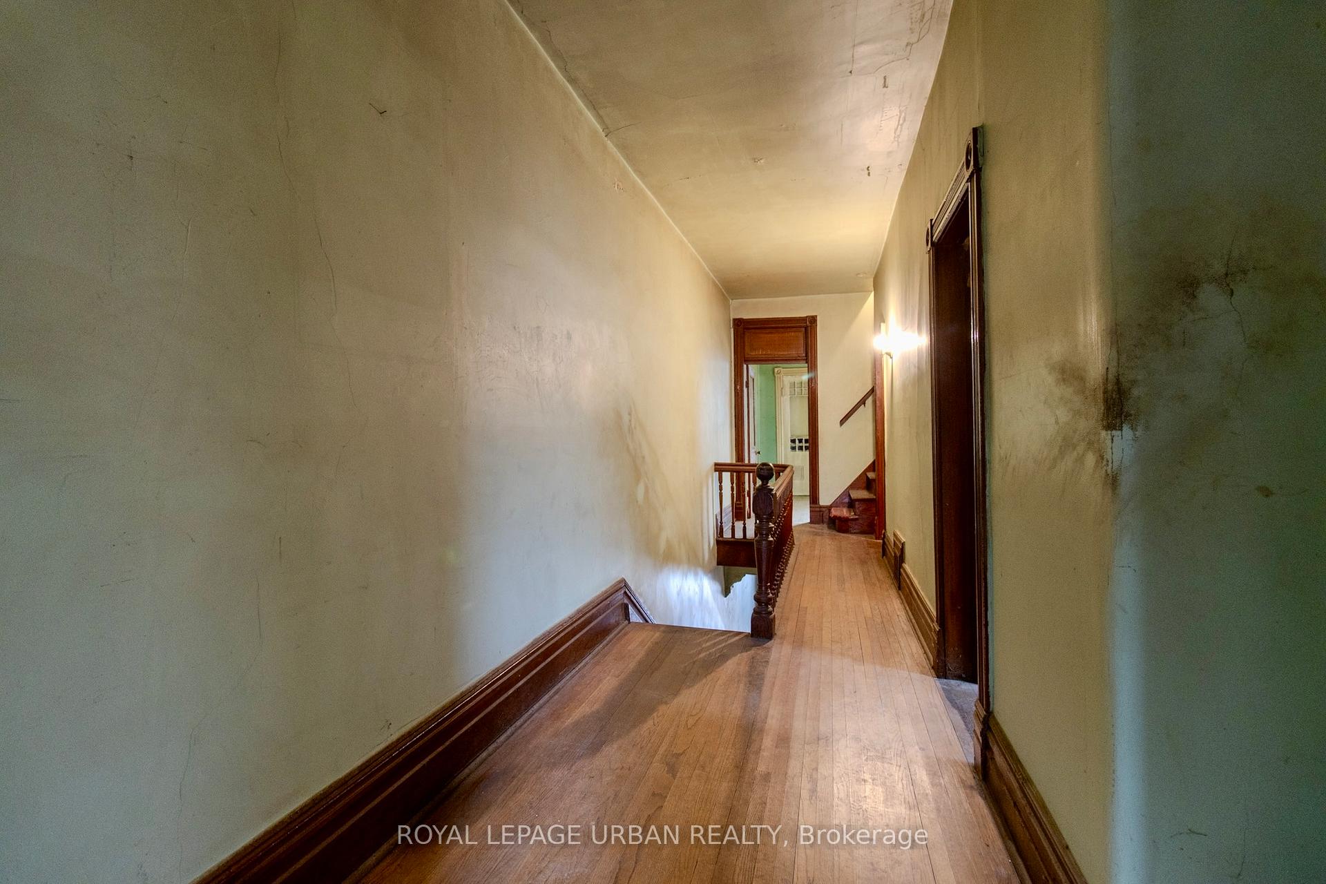 Photo 22 of 95 Crawford Street, Toronto, Niagara — HOMEH