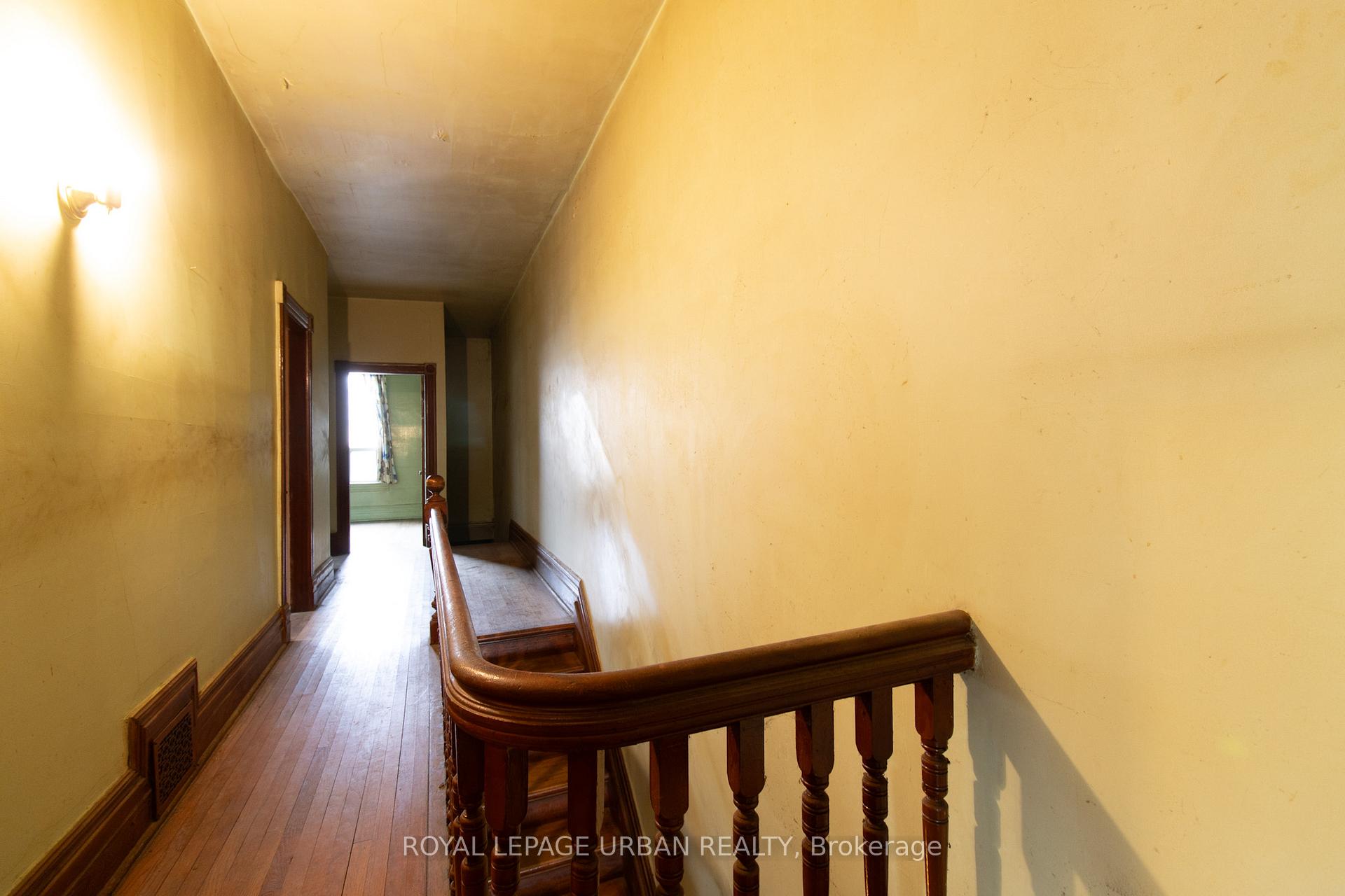 Photo 24 of 95 Crawford Street, Toronto, Niagara — HOMEH