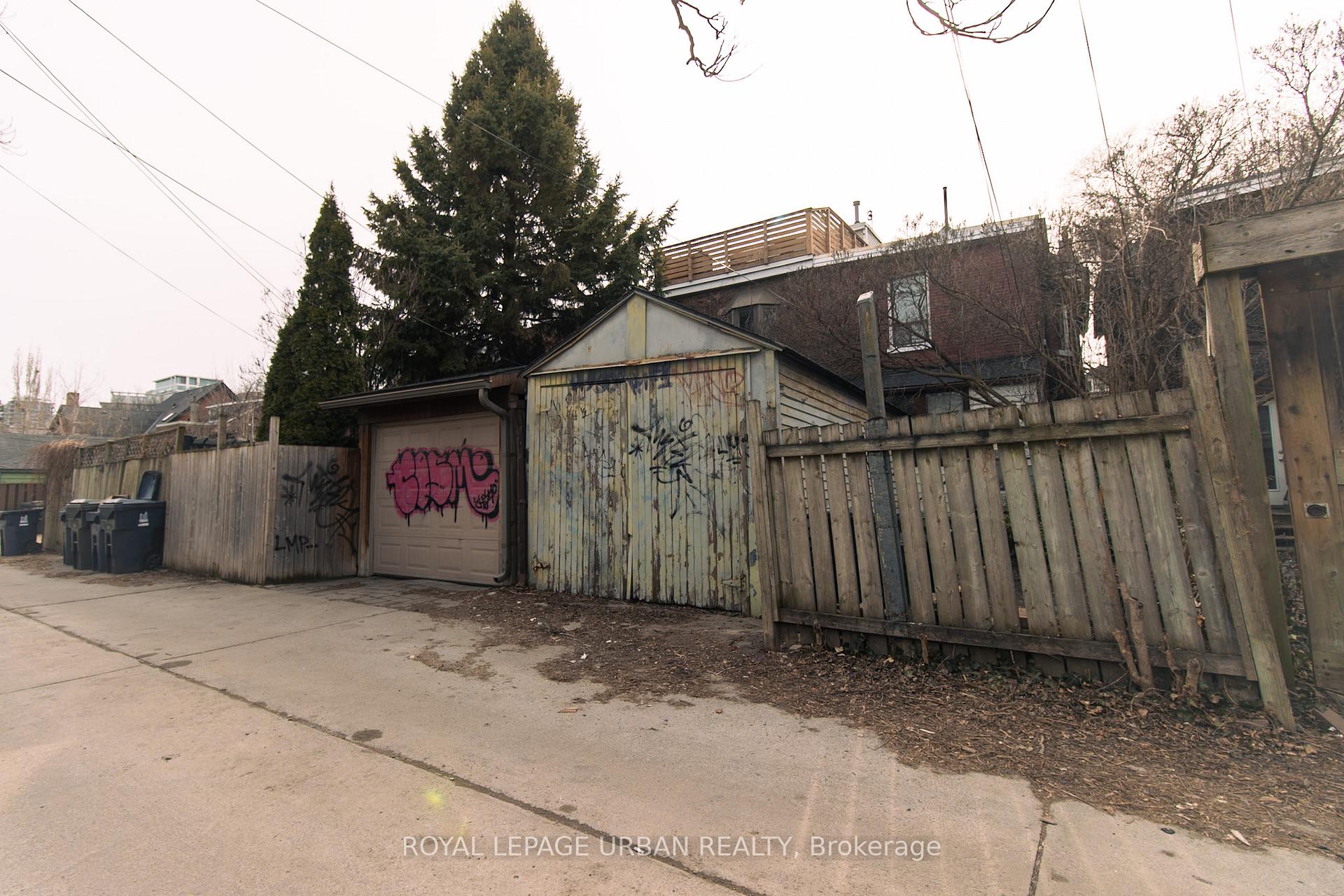 Photo 48 of 95 Crawford Street, Toronto, Niagara — HOMEH