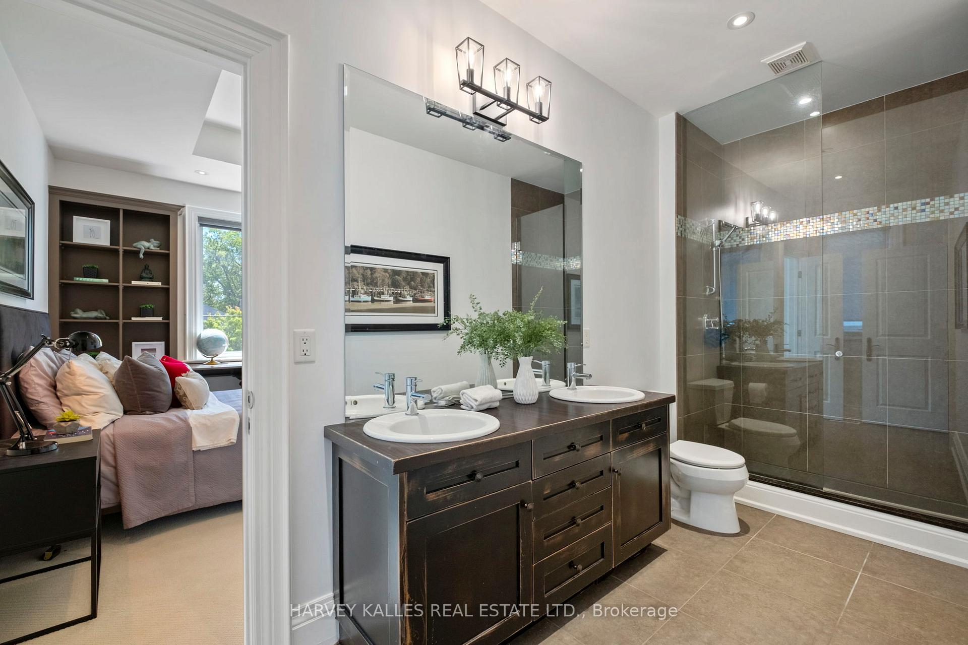 Photo 34 of 568 Deloraine Avenue, Toronto, Bedford Park-Nortown — HOMEH