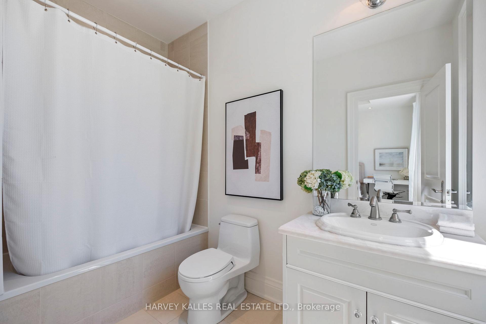 Photo 38 of 568 Deloraine Avenue, Toronto, Bedford Park-Nortown — HOMEH