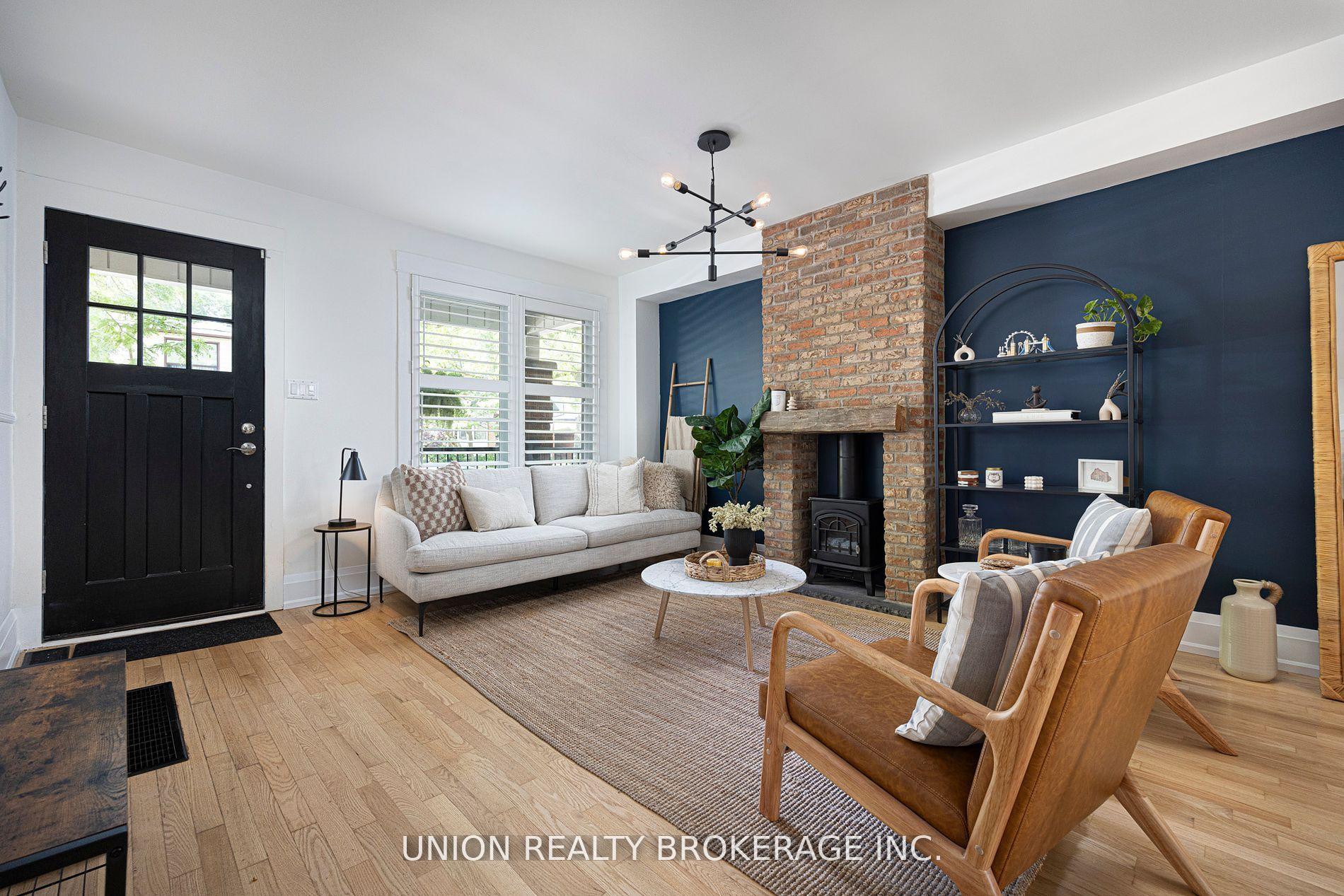 Photo 5 of 152 Milverton Boulevard, Toronto, Danforth Village-East York — HOMEH