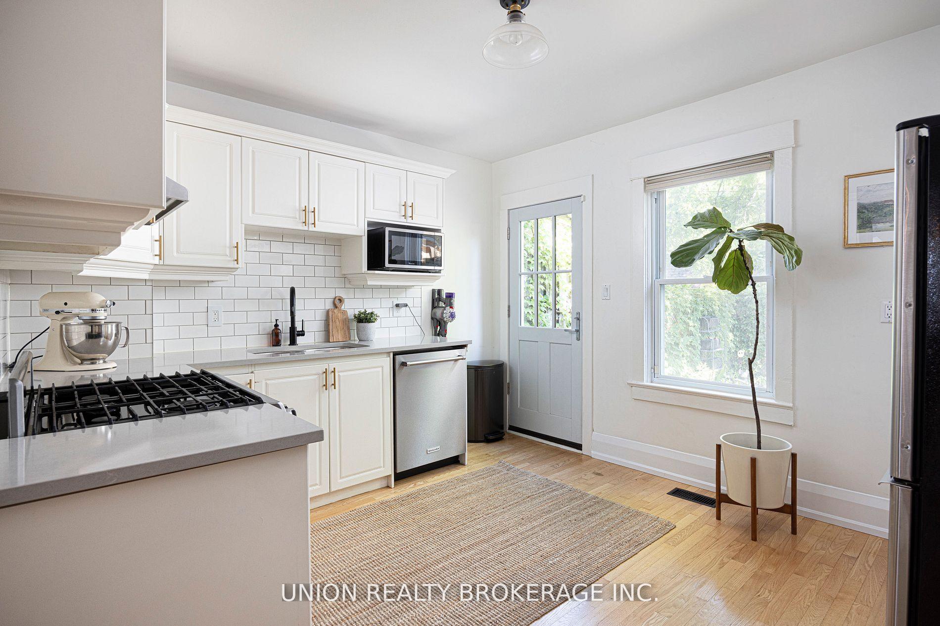 Photo 13 of 152 Milverton Boulevard, Toronto, Danforth Village-East York — HOMEH