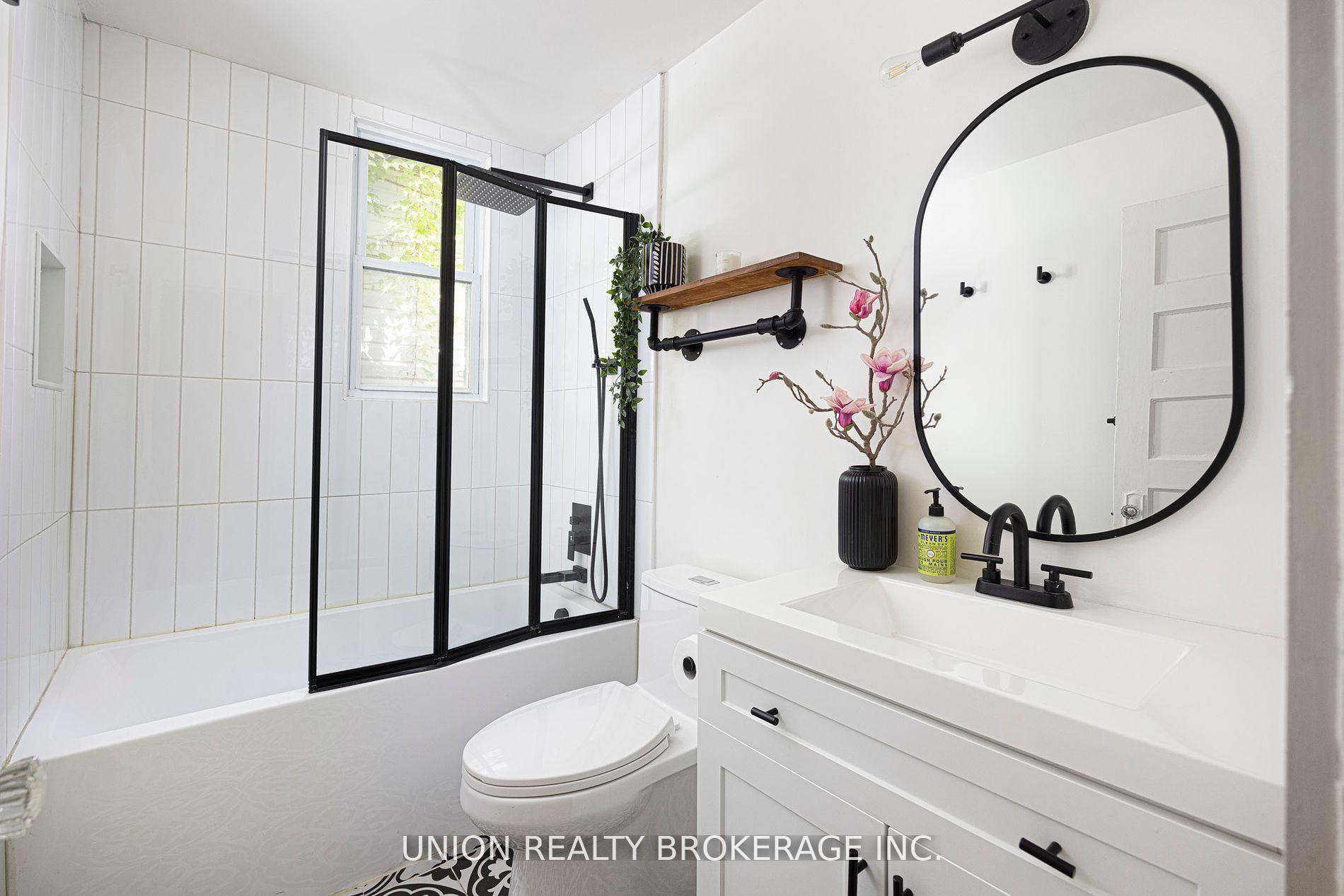 Photo 25 of 152 Milverton Boulevard, Toronto, Danforth Village-East York — HOMEH