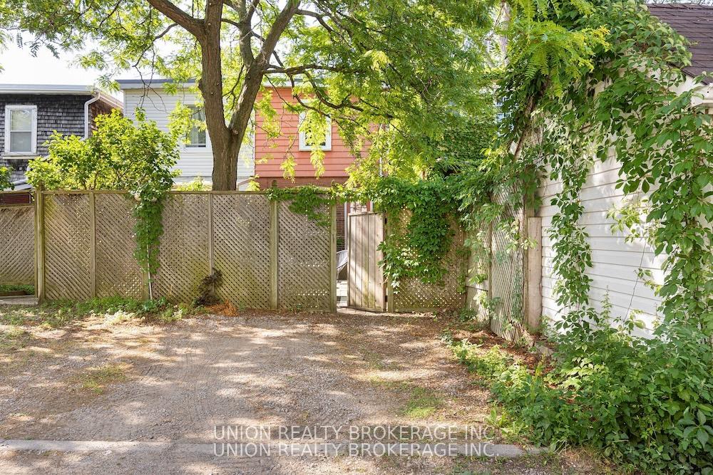 Photo 36 of 152 Milverton Boulevard, Toronto, Danforth Village-East York — HOMEH