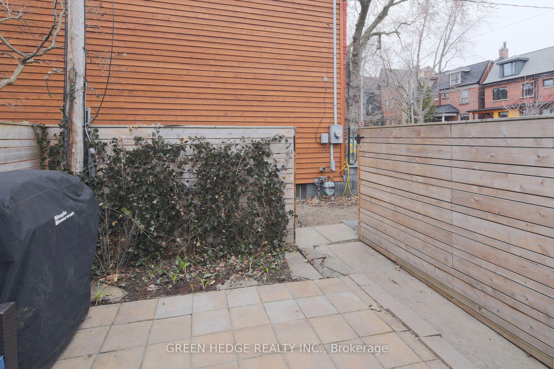 Photo 19 of 18 Afton Avenue, Toronto, Little Portugal — HOMEH