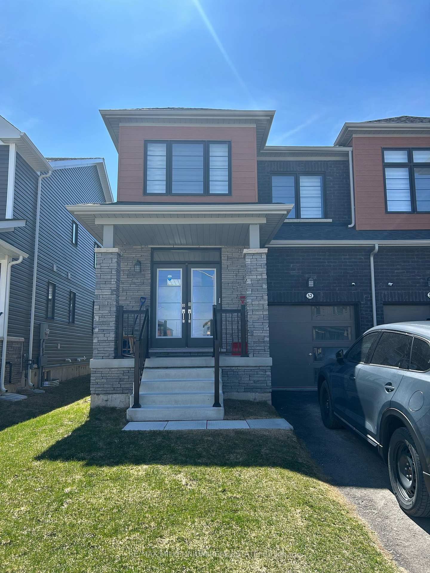 Front of 52 Sunflower Crescent