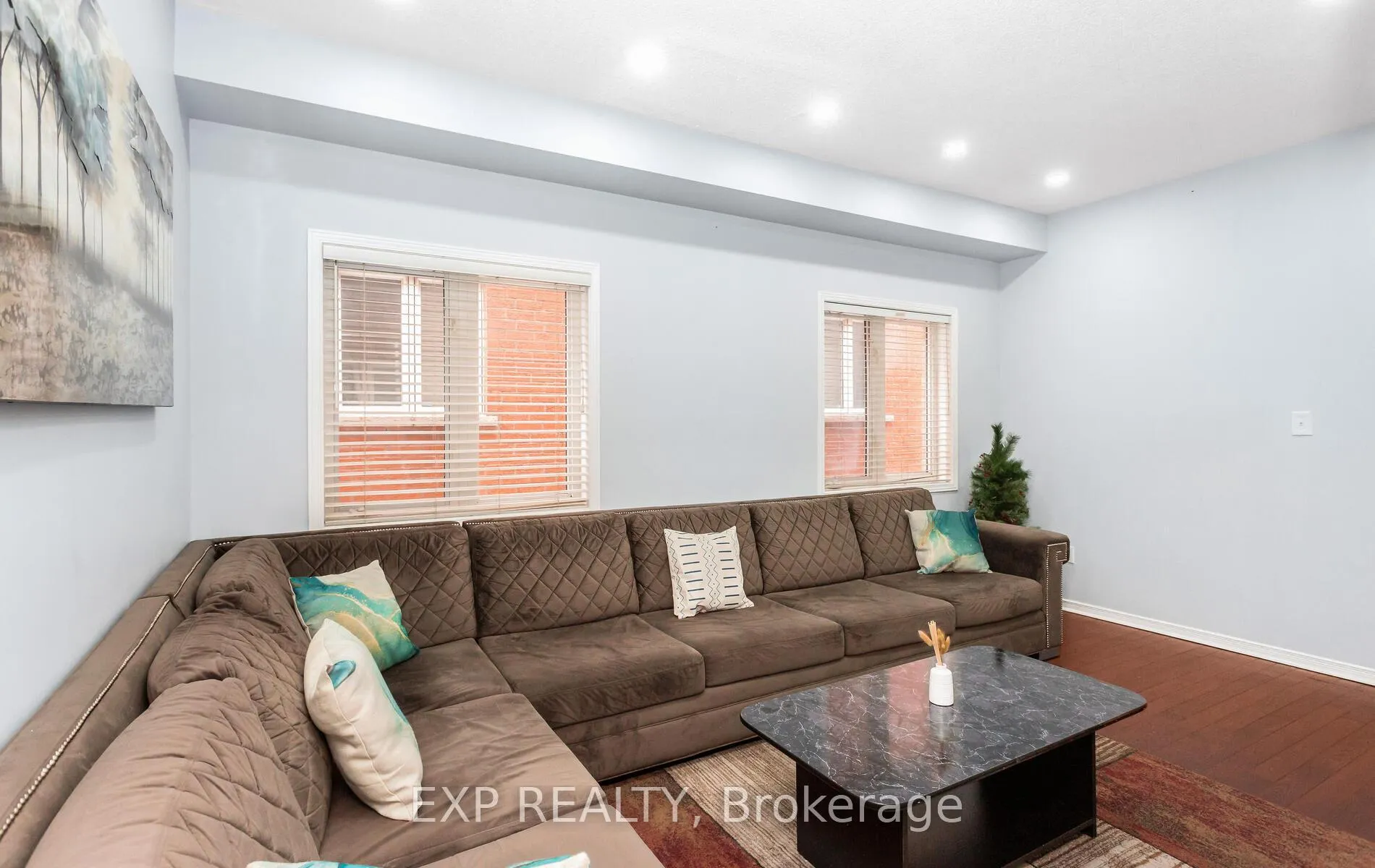 Photo 7 of 70 Grover Road, Brampton, Bram West — HOMEH