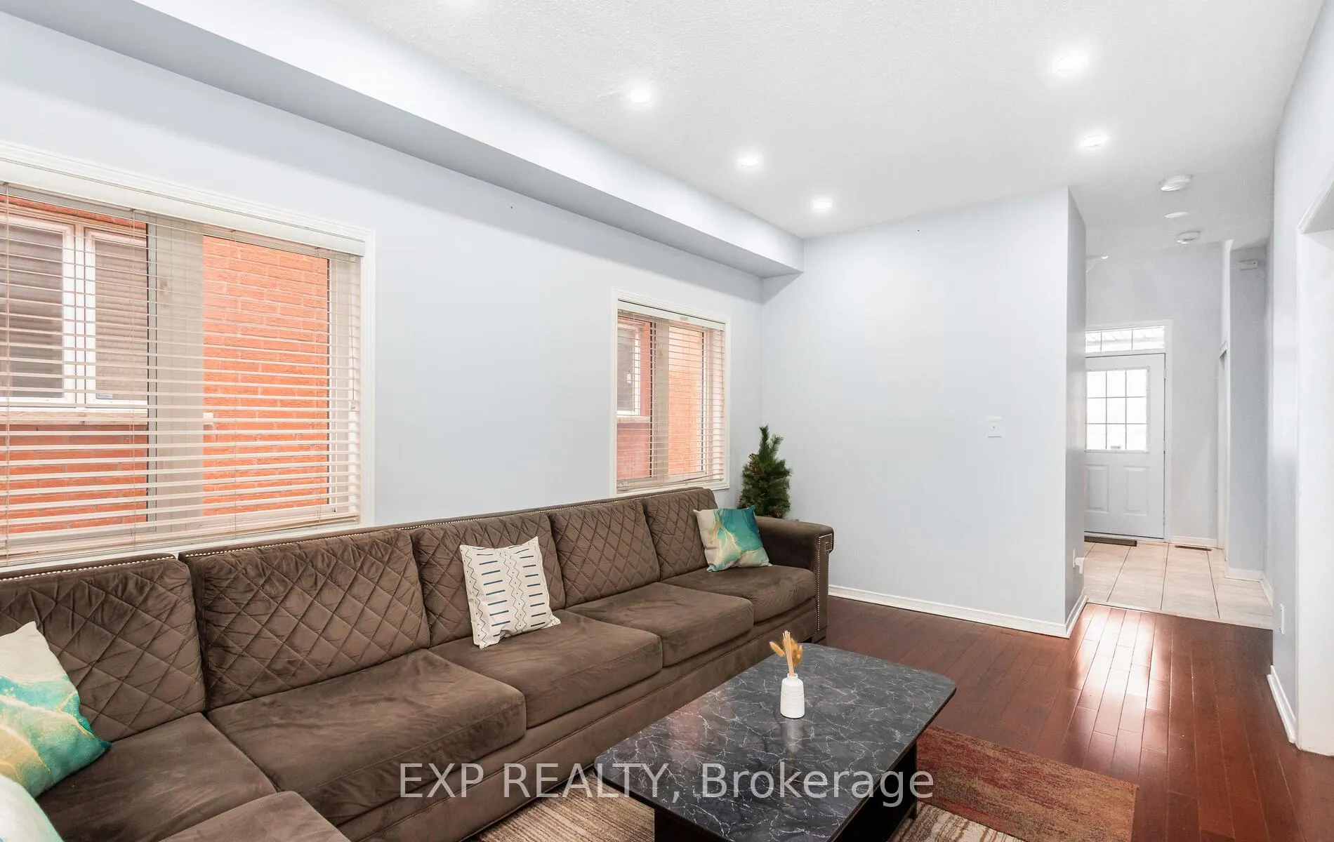 Photo 8 of 70 Grover Road, Brampton, Bram West — HOMEH