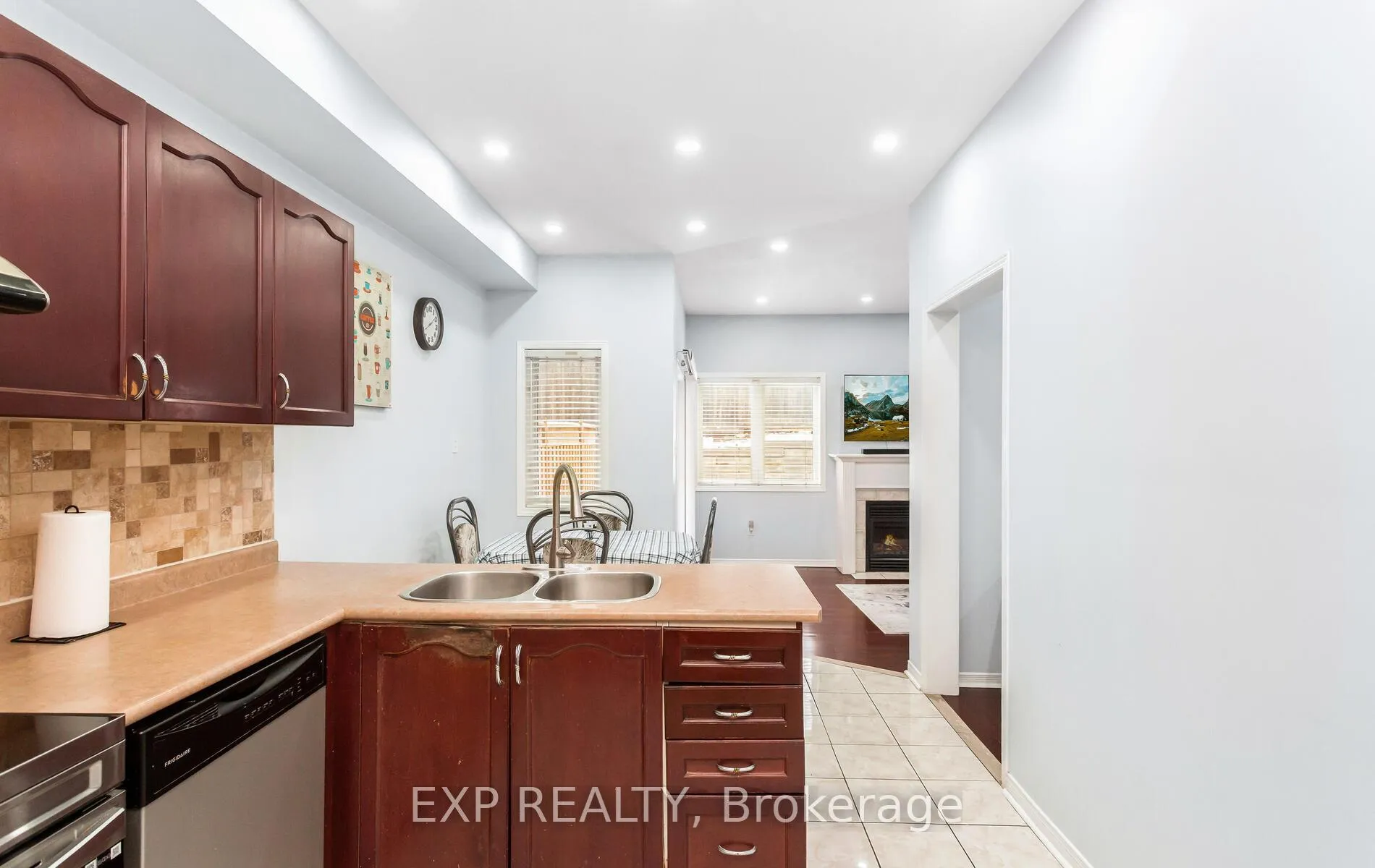 Photo 14 of 70 Grover Road, Brampton, Bram West — HOMEH
