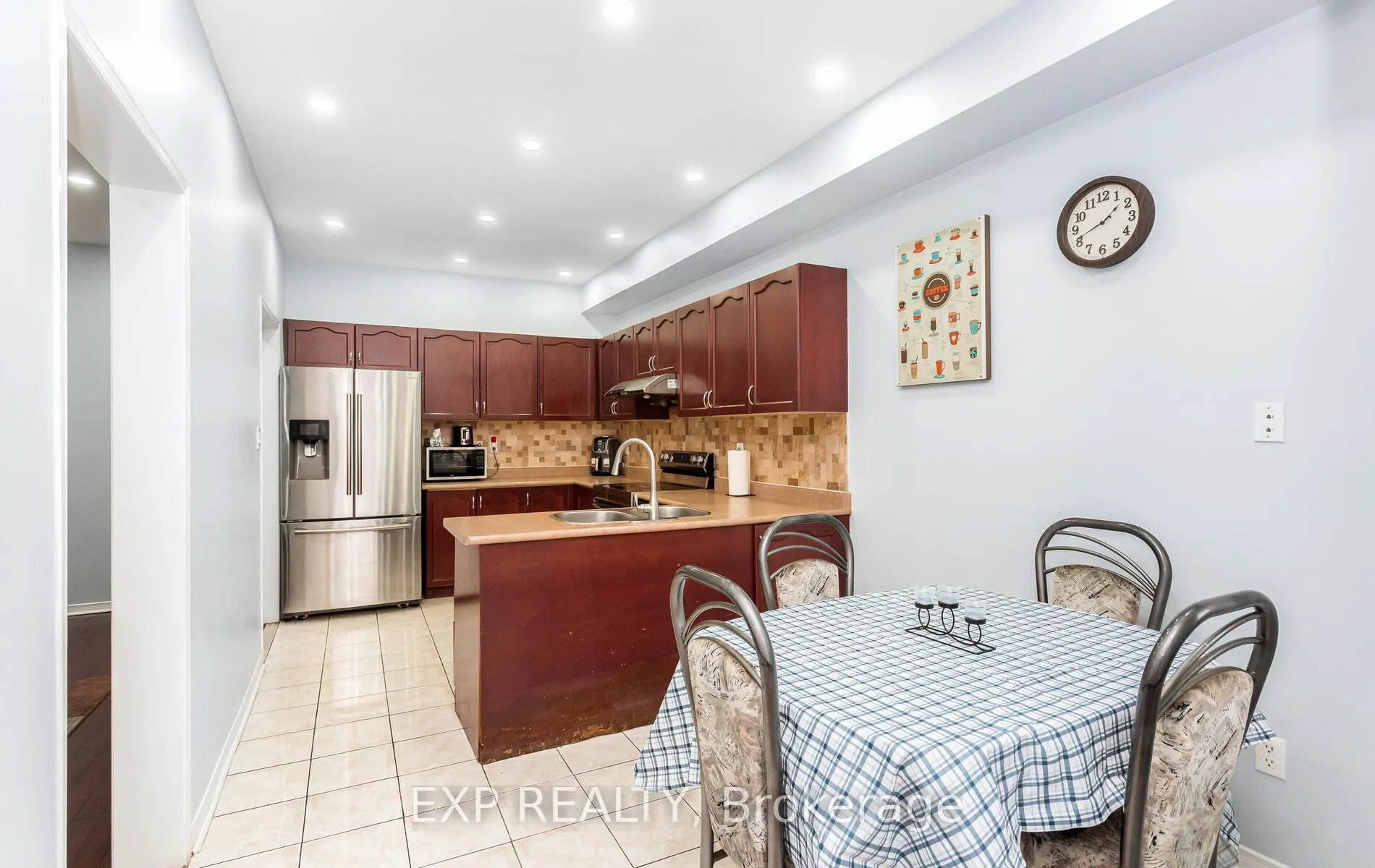 Photo 15 of 70 Grover Road, Brampton, Bram West — HOMEH