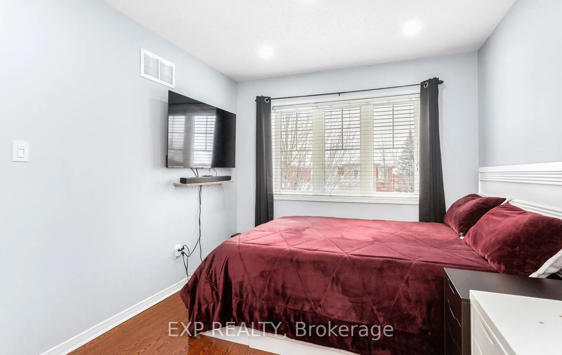 Photo 27 of 70 Grover Road, Brampton, Bram West — HOMEH