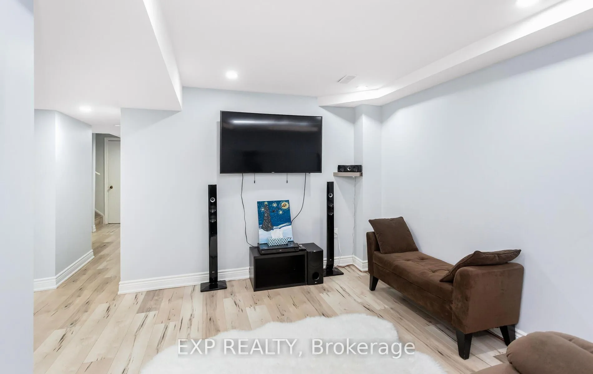 Photo 36 of 70 Grover Road, Brampton, Bram West — HOMEH